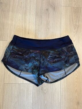 Lululemon Speed Shorts - size 8